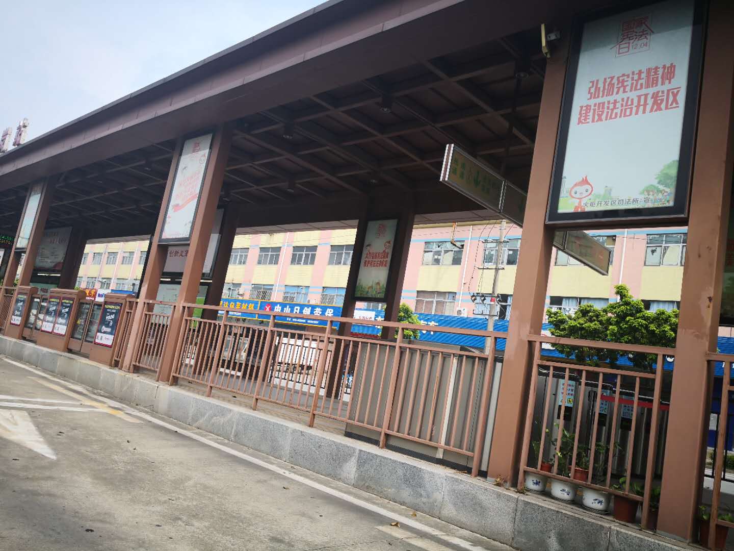 水性鋼結(jié)構(gòu)漆的涂裝小技巧