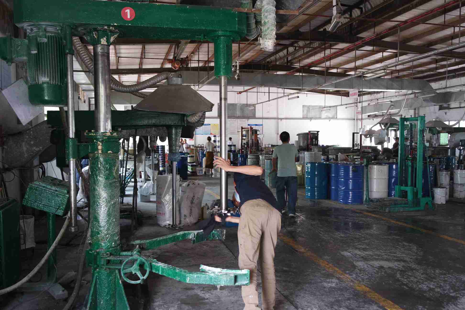 水性鋼結(jié)構(gòu)漆返銹應(yīng)該如何解決?