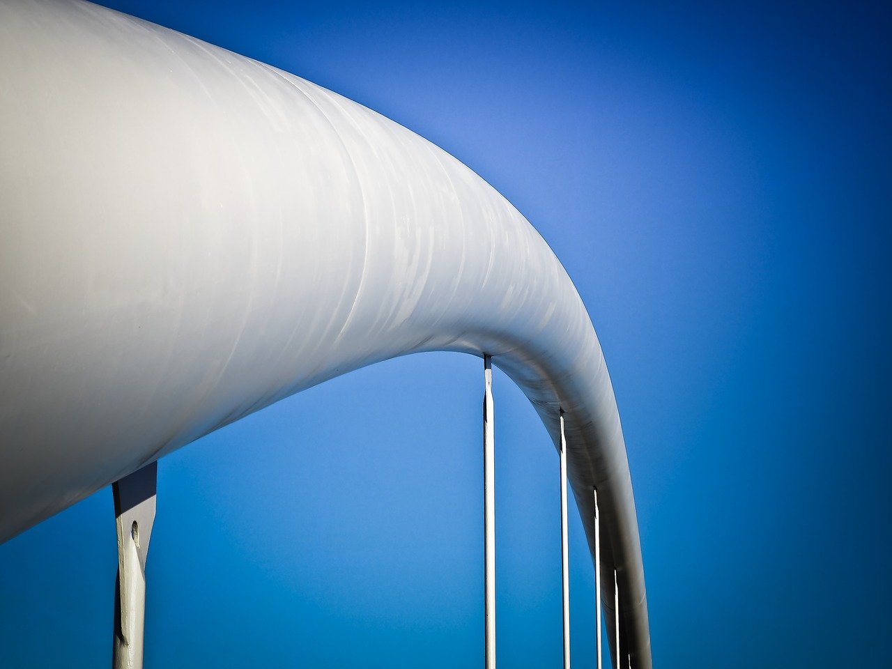 你需要注意的涂裝鋼結(jié)構(gòu)防腐涂料事項(xiàng)